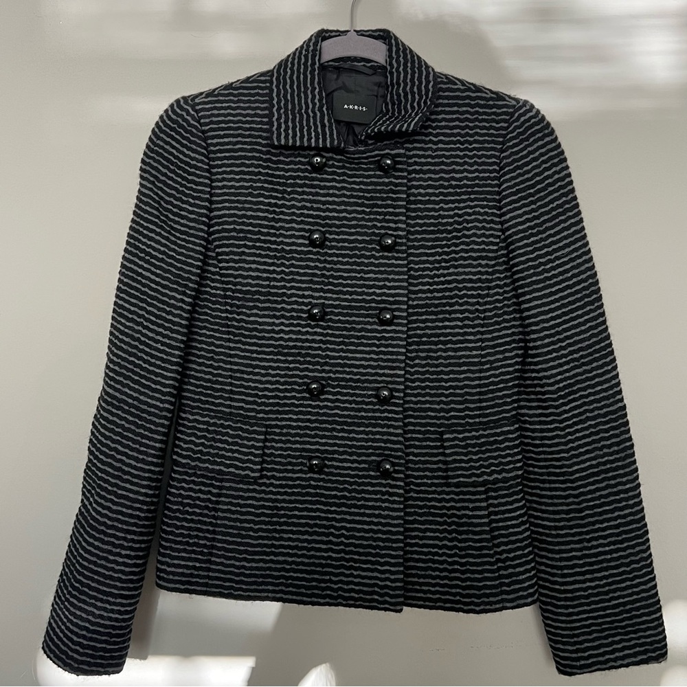 Akris Luxury Short Gray Wool Jacket With Leather Garniture Women's US 6 / Medium